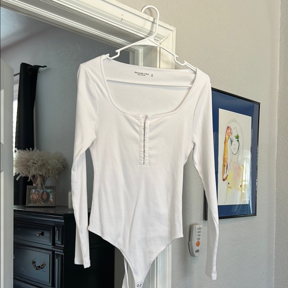 Abercrombie & Fitch - White Long Sleeve Bodysuit